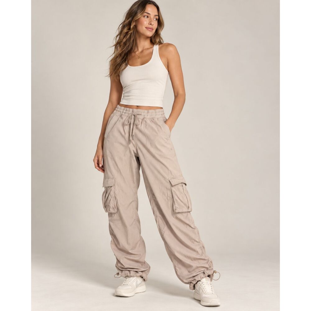 Lululemon Dance Studio Relaxed Fit Mid Rise Cargo Jogger Taupe Size S EUC
